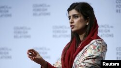 Menlu Pakistan Hina Rabbani Khar berbicara di depan Dewan Hubungan Luat Negeri New York (16/1) dan mengimbau "transisi yang bertanggung jawab" terkait rencana penarikan mundur pasukan AS dari Afghanistan.