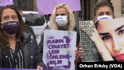 گھریلو تشدد روکنے کے معاہدے کونسل آف یورپ کے استنبول کنوینشن سے نکلنے کے فیصلے کے خلاف ترکی میں خواتین کے مظاہرے کئی ہفتوں سے جاری ہیں۔ فائل فوٹو ، وی او اے ٹرکش سروس