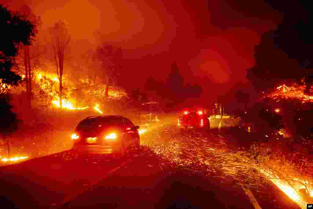 تصاویری از آتش&zwnj;سوزی گسترده در ایالت کالیفرنیا در غرب آمریکا. فرماندار این ایالت فرمان وضعیت اضطراری صادر کرده است.&nbsp;