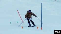 Jasmine Campbell training at her home mountain, Sun Valley Resort in Idaho. (T. Banse/VOA) 