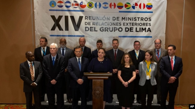 La canciller guatemalteca Sandra Jovel lee el comunicado en conjunto del Grupo de Lima. Ciudad de Panamá. Junio 6, 2019.