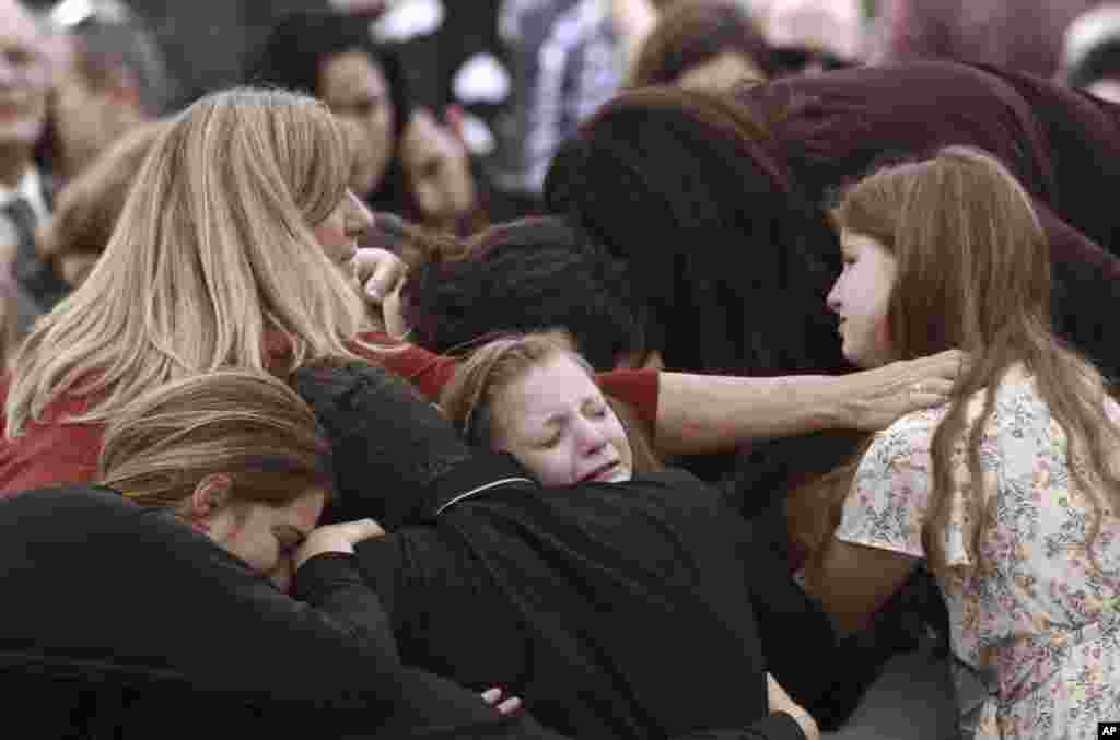 Las víctimas son parte de una antigua comunidad de mormones que han vivido por décadas en esa área.