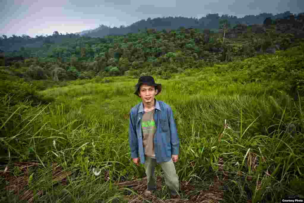 Biologist Rudi Putra is coordinating efforts to save rainforest habitat in Sumatra, among the most bio-diverse places on the planet. (Goldman Environmental Prize)