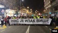 Protest "1 od 5 miliona", 59. po redu, posvećen je sećanju na ubijenog lidera kosovskih Srba Olivera Ivanovića, u Beogradu, 18. januara 2020. (Foto: Veljko Popović, VoA)