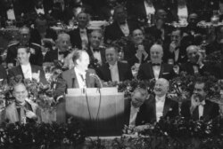 Robert Kennedy öldürüldükten sonra Demokrat Parti başkan adaylığına seçilen dönemin başkan yardımcısı Hubert H. Humphrey (Ekim 1968)