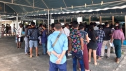 ထိုင်းနိုင်ငံတွင်း တရားမဝင်ရောက်ရှိလာတဲ့ မြန်မာရွှေ့ပြောင်းအလုပ်သမားတွေကို ကိုဗစ်ကာကွယ်ဆေးထိုးပေး