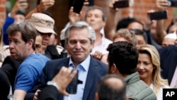 Tras ser electo presidente de Argentina, Alberto Fernández se dispone a diseñar su gabinete y se ha reunido con gobernadores, alcaldes, empresarios, sindicalistas y hasta con dirigentes políticos de la oposición.
