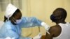 Des Rwandais affirmant fuir la vaccination anti-Covid arrivent sur une île congolaise