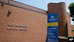 Le centre médical de Johns Hopkins à Baltimore (Photo AP)