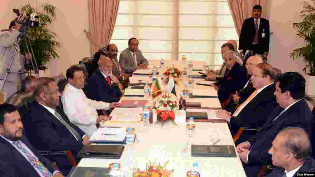 میتھری پالا سری سینا پاکستان کا پہلا دورہ صدر ممنون حسین اور وزیراعظم نواز شریف کی دعوت پر کر رہے ہیں۔
