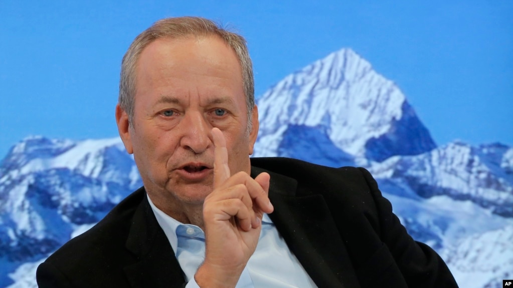 美国前财政部长萨默斯（Larry Summers）在瑞士达沃斯世界经济论坛会议上。资料照(photo:VOA)