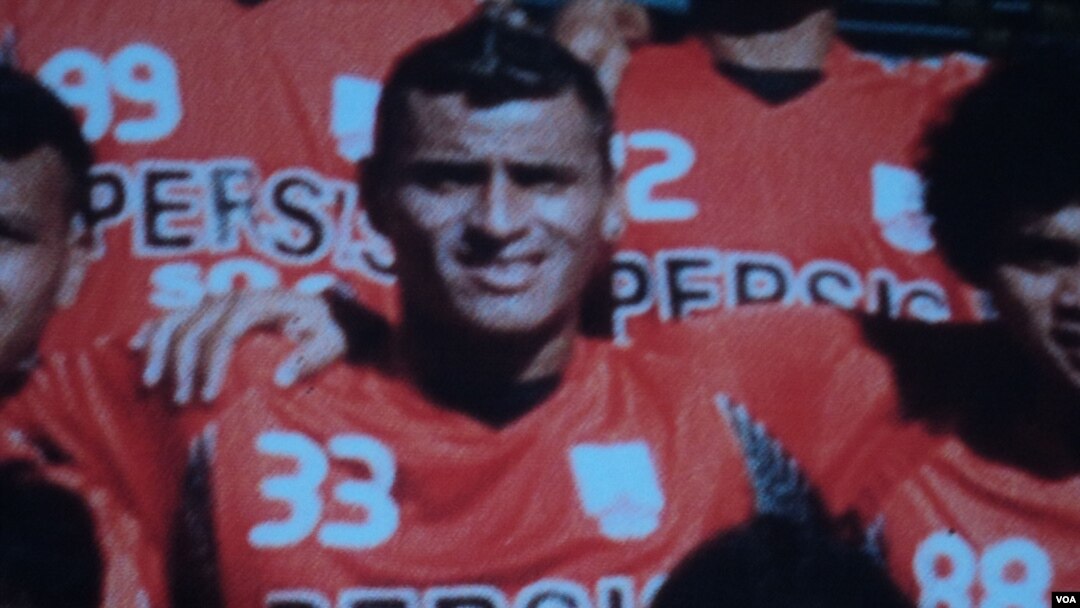 Diego Mendieta, pemain Persis Solo asal Paraguay. (VOA/Yudha Satriawan)