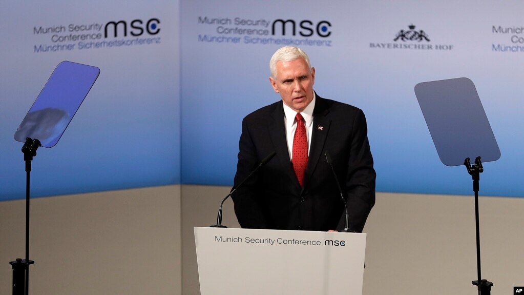 Phó Tổng thống Hoa Kỳ Mike Pence phát biểu tại Hội nghị An ninh Munich, Đức, ngày 18 tháng 02 năm 2017. 