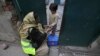 Petugas Imunisasi Polio Pakistan Dapat Perlindungan Polisi