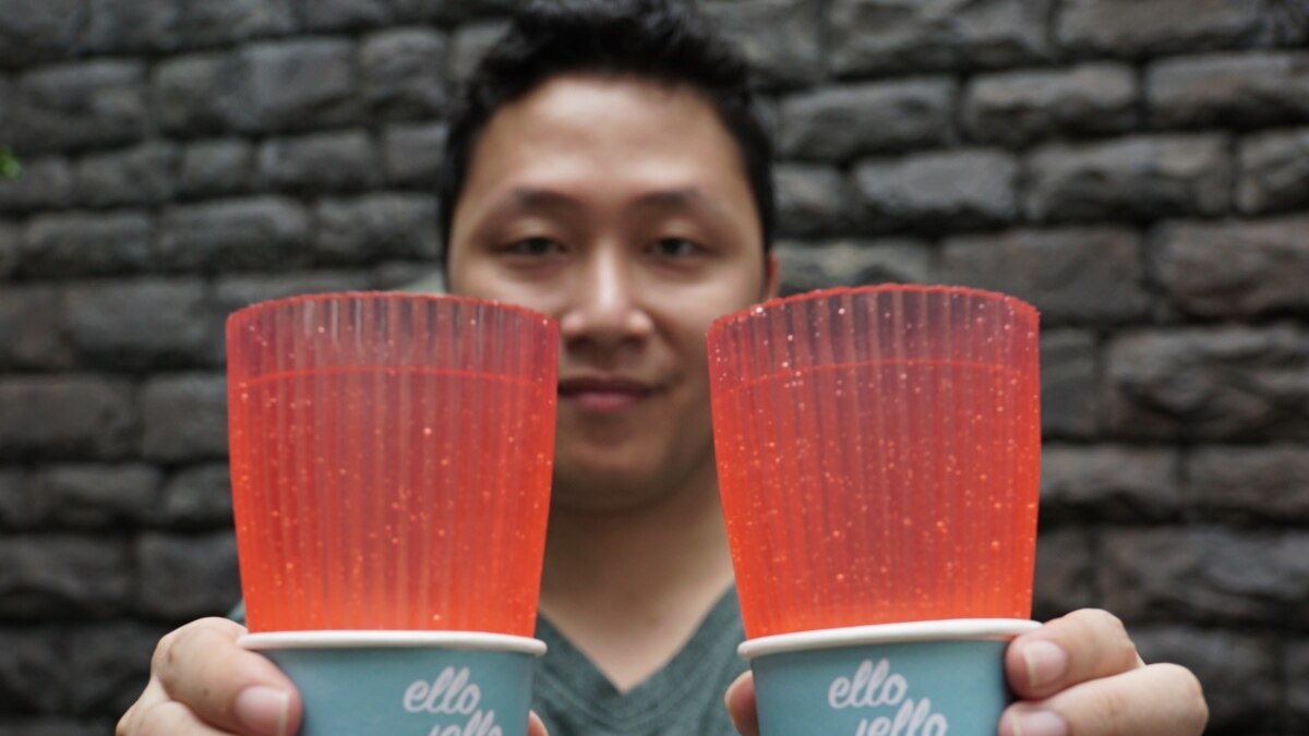 David Kurniawan: Menggagas Revolusi Gelas Ramah Lingkungan dari Rumput Laut