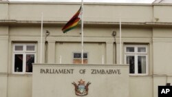 Zimbabwe Mugabe Flags Fly At Half Mast 2