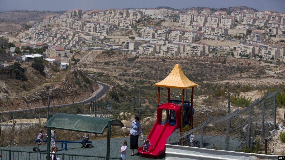 Komplek permukiman Israel di Beitar Elit, Tepi Barat (foto: dok). Pemerintah Israel membela perlakuannya terhadap rakyat Palestina di depan Dewan HAM PBB. 
