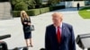 Президент Дональд Трамп отвечает на вопросы прессы. 13 октября 2026 года. (VOA/Michael Lipin)