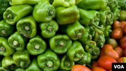 Según los consumidores de estos productos, los vegetales crecidos naturalmente tienen un mejor sabor y color que los de supermercados.