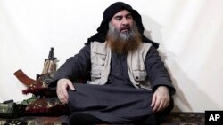 Pemimpin ISIS, Abu Bakr al-Baghdadi diperkirakan masih hidup dan kemungkinan berada di Suriah (foto: dok). 