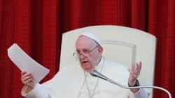 Papa Francisco habla sobre la obsesión moderna con el dinero