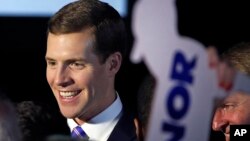 Kandidat Demokrat, Conor Lamb mengumumkan kemenangan dalam pemilihan khusus yang berlangsung ketat di Pennsylvania pada hari Selasa (13/3).