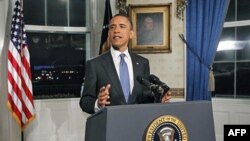 Predsednik Obama saopštava vest o postizanju sporazuma kojim je sprečena obustava rada federalne vlade, nešto pre ponoći 8. aprila 2011.