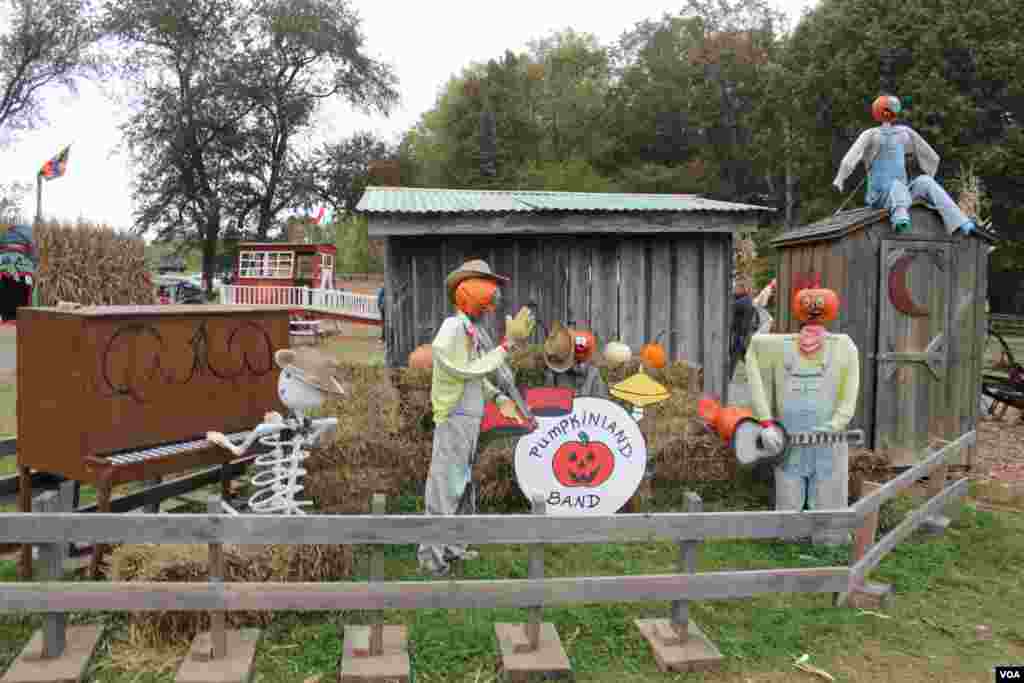 La granja familiar Butler´s Orchard abre sus puertas a la temporada de calabazas, en Germantown, Maryland.