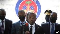 El primer ministro interino Claude Joseph, durante una rueda de prensa, en Puerto Príncipe, el 16 de julio de 2021.