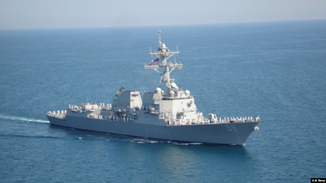Kapal Amerika, U.S.S. Forrest Sherman yang berpatroli di Laut Arab (foto: dok).