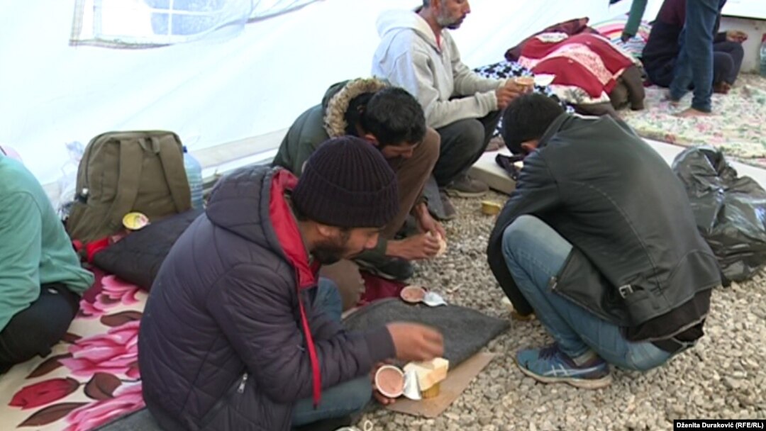 Migranti u kampu Vučjak