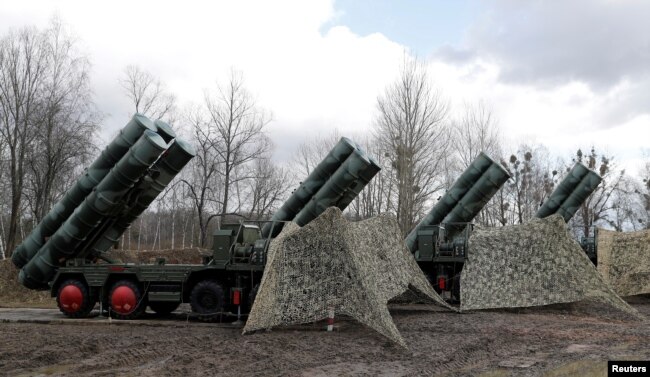 Sistem pertahanan udara S-400 buatan Rusia