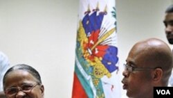 Ayiti-Eleksyon: Kritik Kont Kandida a Laprezidans yo