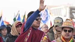 Con disturbios avanzan en Bolivia las marchas de apoyo al expresidente Evo Morales