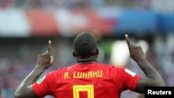 Pemain timnas sepak bola Belgia, Romelu Lukaku, merayakan gol ketiganya dalam laga penyisihan Grup G antara Belgia melawan Panama di Stadion Fisht di Sochi, Rusia, 18 Juni 2018. 