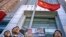 示威者在香港中聯辦前呼籲釋放被監禁的中國維權律師王全璋等人。 （2019年1月29日）