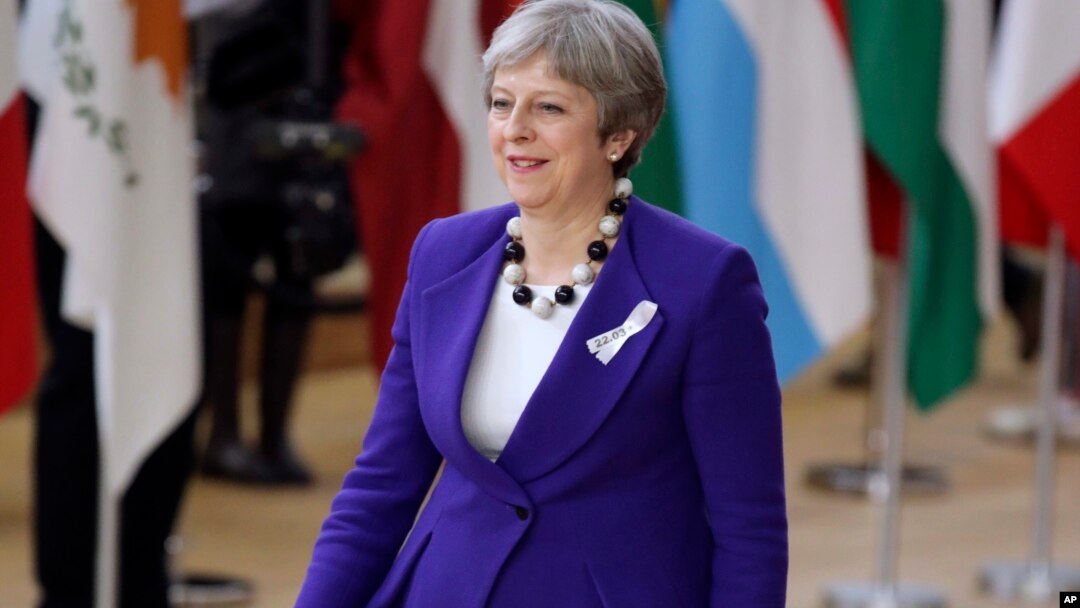 PM Inggris Theresa May tiba untuk menghadiri KTT Uni Eropa di Brussels, Belgia, Kamis (22/3). 
