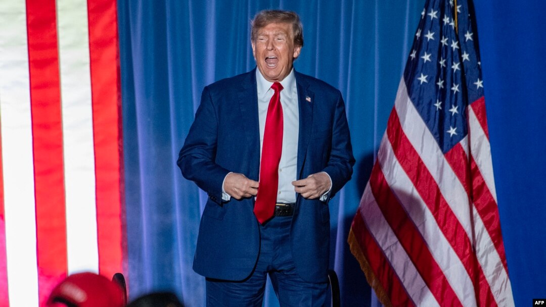 ARHIVA - Bivši predsjednik Donald Tramp na skupu u Nju Hempširu (Foto: AFP/Joseph Prezioso)
