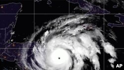 El núcleo del huracán Iota tocará tierra en el noreste de Nicaragua en la noche del lunes 16 de noviembre de 2020, y se disipará en América Central el miércoles, según el Centro Nacional de Huracanes de EE.UU.