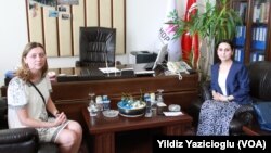 HDP Eş Genel Başkanı Figen Yüksekdağ muhabirimiz Yıldız Yazıcıoğlu'lya birlikte