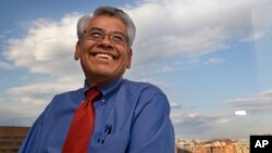 El activista Eliseo Medina asegura que hay conciencia entre los latinos que para exigir hay que votar