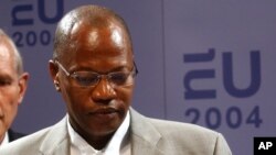 Mohamed Ibn Chambas estime que le problème de la Céni est réglé (AP Photo/Yves Logghe)