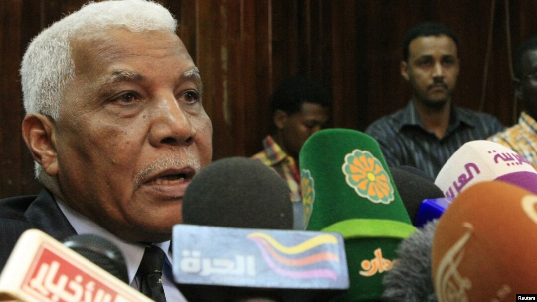 Sudan's Information Minister Ahmed Belal Osman speaks during a news conference in Khartoum November 22, 2012.