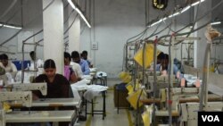 Garment factories in South Asia employ more women compared to other industries. (A. Pasricha/VOA)