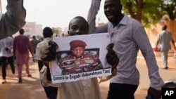 Au Niger comme au Mali, le ressentiment envers la France est fort chez les supporters des putschistes.