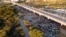 Foto de archivo. Migrantes, en su mayoría de Haití, en un campamento en el Puente Internacional Del Rio cerca del Río Grande, el jueves 23 de septiembre de 2021, en Del Rio, Texas. (Foto AP / Julio Cortez) 