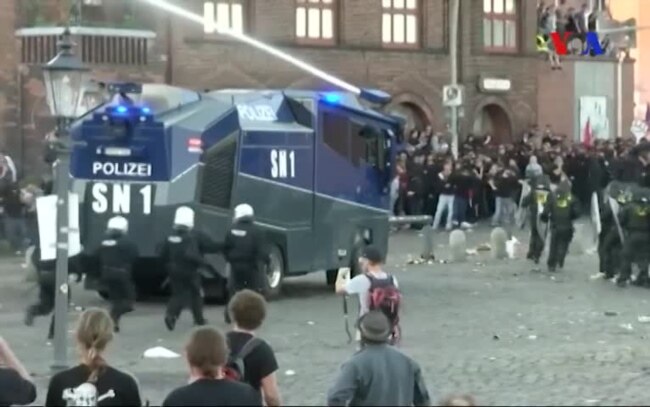Imagens que marcaram a semana: Manifestações em Hamburgo devido ao G20