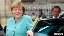 Başbakan Angela Merkel Berlinde düzenlenen Türk-Alman Ticaret ve Sanayi Odası Genel Kuruluna konuşmacı olarak katıldı