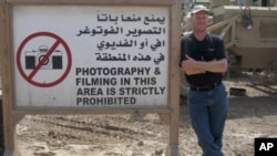 Mark Frerichs, seorang kontraktor dari Illinois, berfoto di Irak. Frerichs diculik di Afghanistan pada Januari 2020.