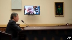 El representante Jim Costa D-Calif., le hace preguntas al Secretario de Estado Antony Blinken mientras testifica durante la audiencia del Comité de Asuntos Exteriores de la Cámara de Representantes. Marzo 10, 2021.